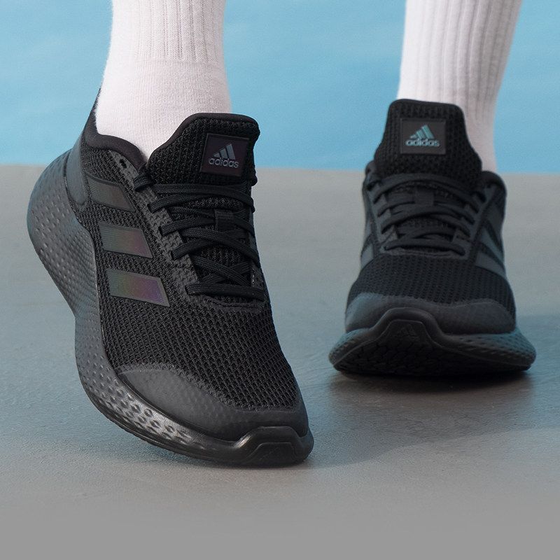 アディダス メンズ＆レディースシューズ オリジナル 軽量 通 - Lightweight Road Running Shoes のレビューと価格