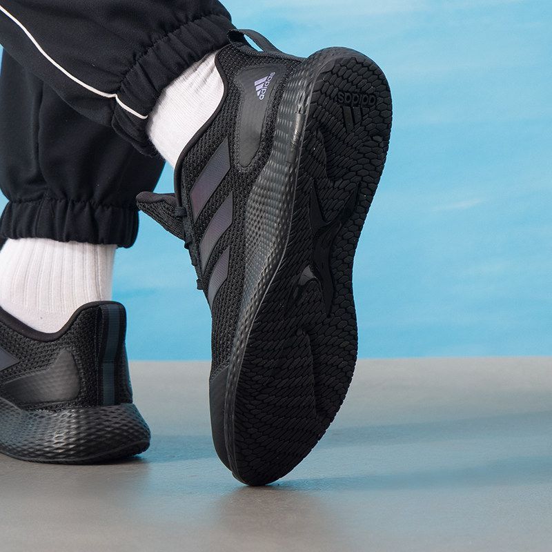 アディダス メンズ＆レディースシューズ オリジナル 軽量 通 - Lightweight Road Running Shoes のレビューと価格