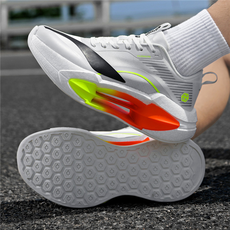 2027年モデル カーボンプレート搭載 ランニングシューズ  - Carbon Plate Marathon Racing Shoes のレビューと価格