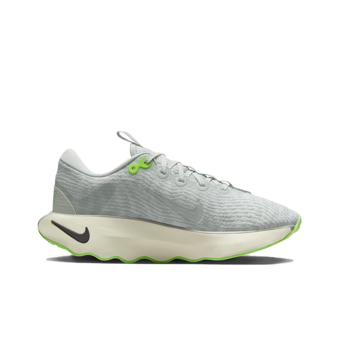 ナイキ モティバ コンフォート ロートップ ウォーキングシュ - Men'S Shoes のレビューと価格