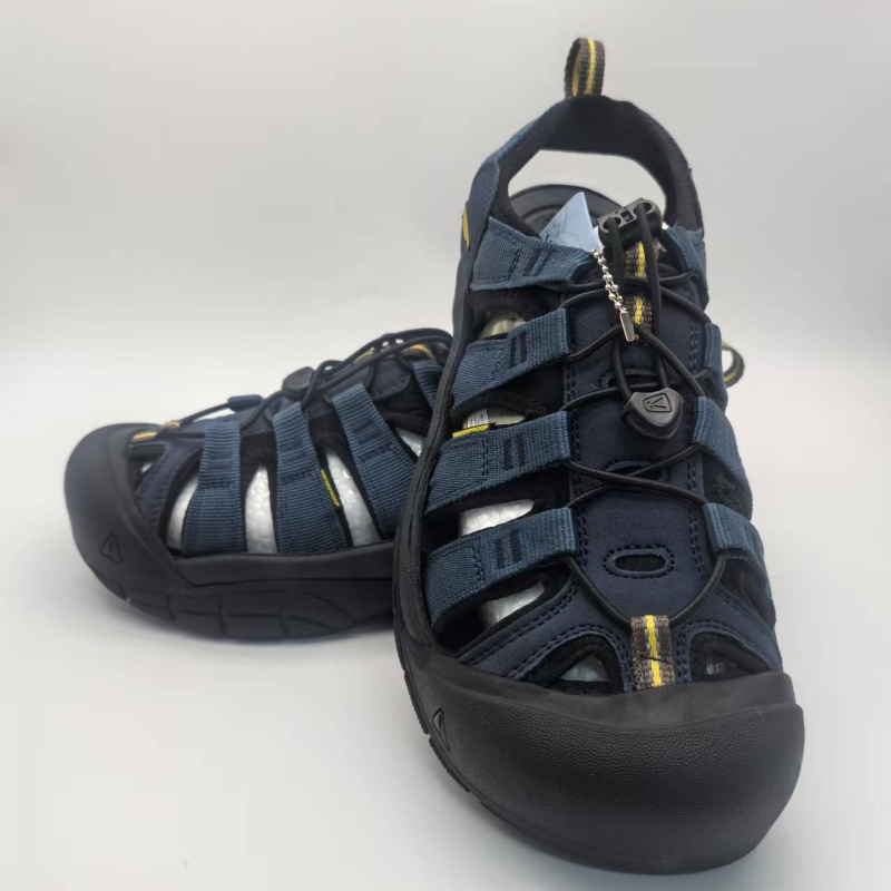 高品質のクラシックレトロユニセックススポーツシューズ快適で柔 - Lightweight Road Running Shoes のレビューと価格