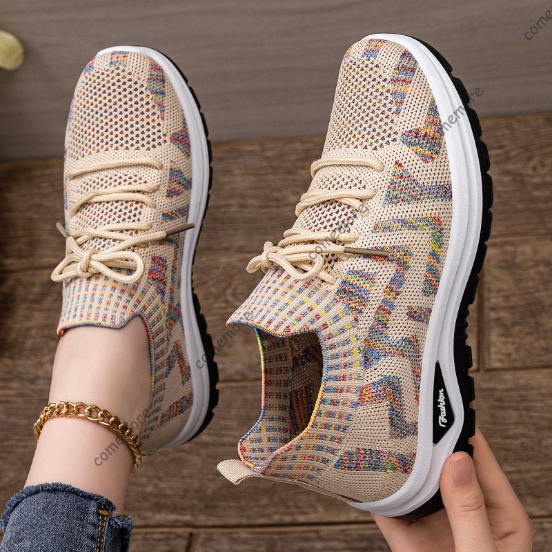 女性用ニットスリッポンスニーカー通気性のあるレースアップ春夏 - Knit Fabric Lace Up Sneakers のレビューと価格