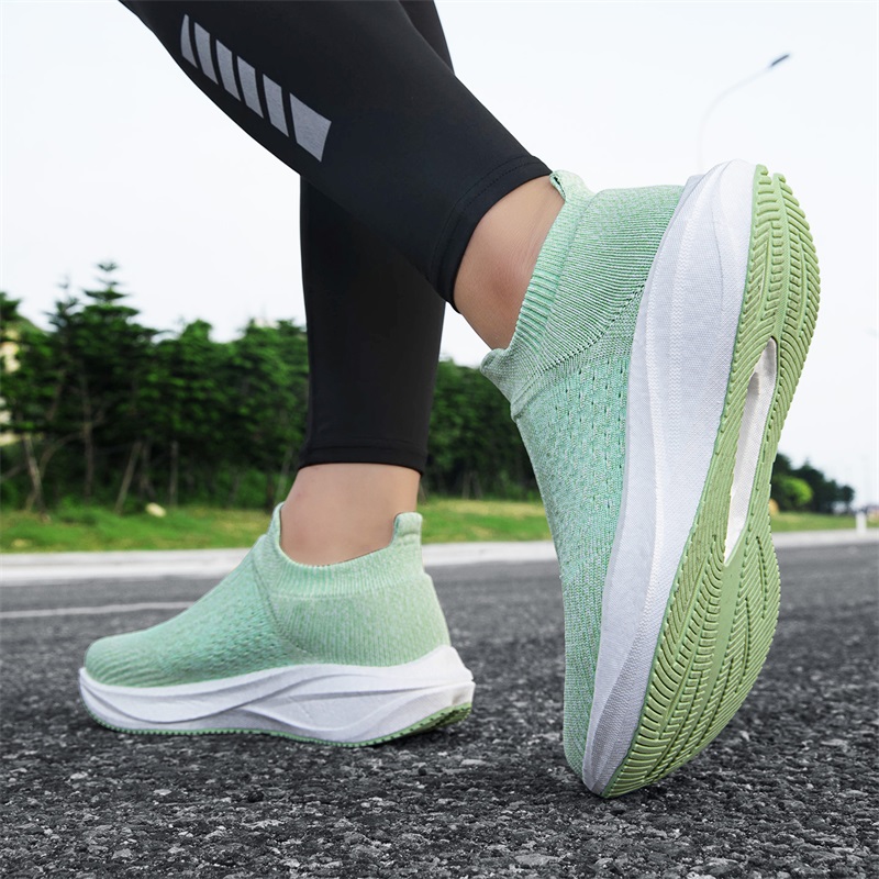 ユニセックス スリップオン ソックス ランニングシューズ 通 - Knit Fabric Lace Up Sneakers のレビューと価格